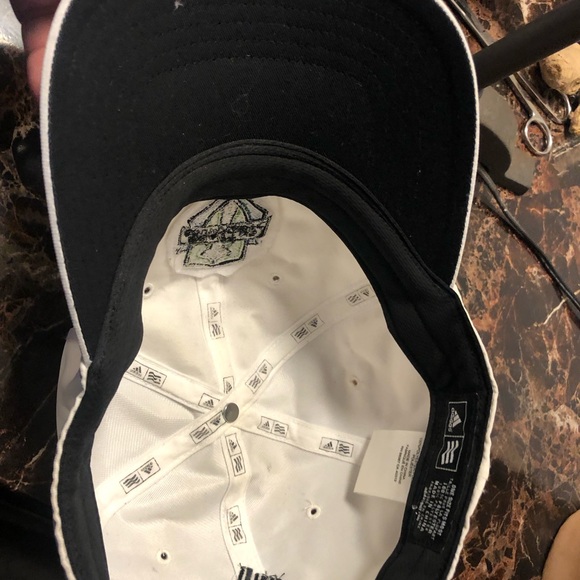 Adidas MLS Seattle Sounders Xbox Men’s White Green Adjustable hats - Picture 10 of 12